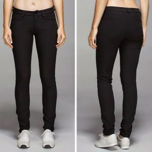 Lululemon Everyday Pants Black Skinny Jean Stretch